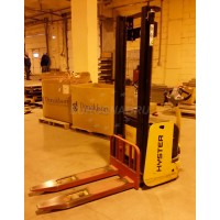Самоходный штабелер Hyster S1.2-AS бу