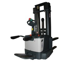 Самоходный штабелер ES15 FTX550 EPS-PL