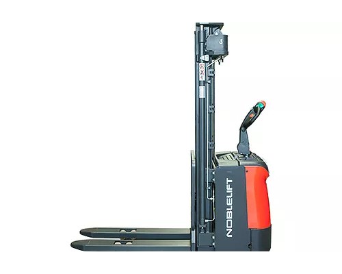 Самоходный штабелер Noblelift PS 16N высота подъема 4600 мм