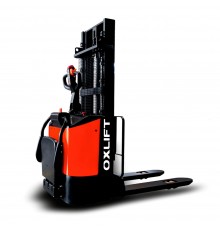 Самоходный штабелер BX 1536E с платформой для оператора Oxlift 3600 мм 1500 кг