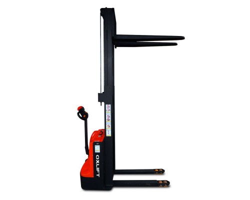 Самоходный штабелер AX 2516 Oxlift 2500 мм 1600 кг