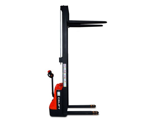 Самоходный штабелер AX 3016 Oxlift 3000 мм 1600 кг