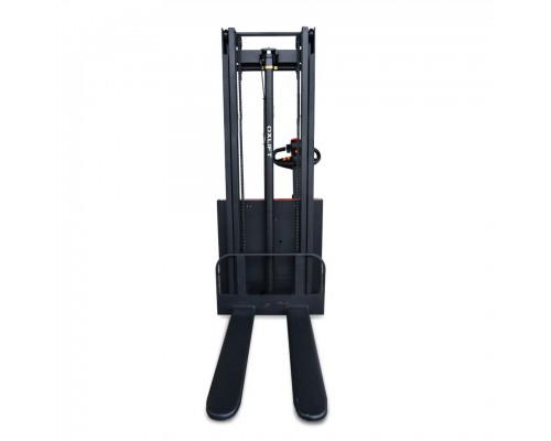 Самоходный штабелер AX 3016 Oxlift 3000 мм 1600 кг