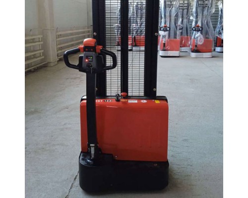Самоходный штабелер EST122 Oxlift 3000 мм 1200 кг