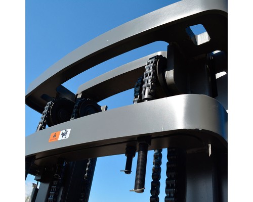 Самоходный штабелер с платформой для оператора BX 4520 Oxlift 4500 мм 2000 кг