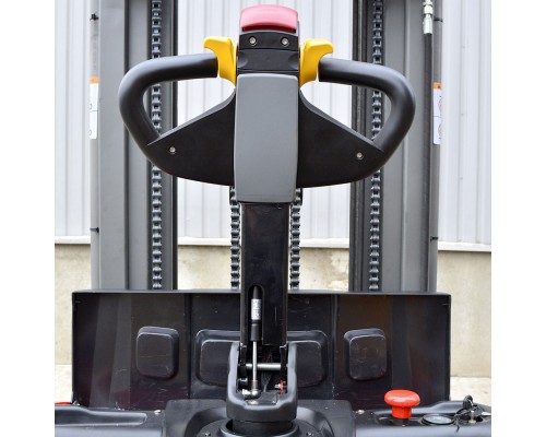 Самоходный штабелер BX 4515 FFL Oxlift 4500 мм 1500 кг