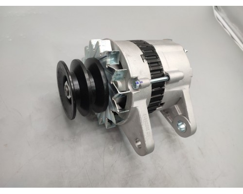 Генератор Isuzu 6BG1 28В 40А 1-81200-365-1 погрузчика