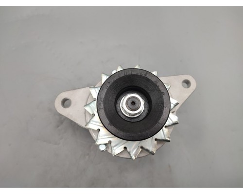 Генератор Isuzu 6BG1 28В 40А 1-81200-365-1 погрузчика